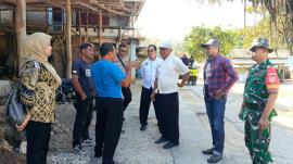 Tindaklanjuti Hasil Pertemuan, Lurah Tepus Beserta Tim Berkunjung ke Pantai Watulawang